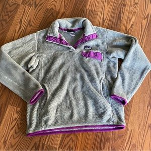 Woman’s patagonia pullover size medium